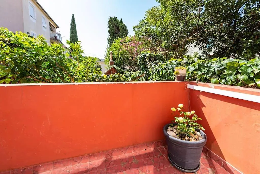 Apartment Luxury Modern Condo With Garden Near Old Town Zadar Croatia